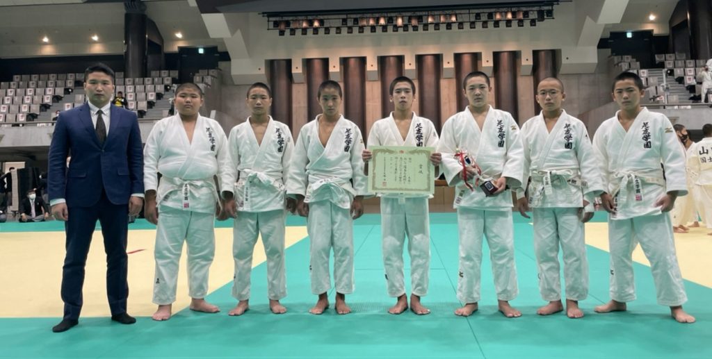 中学柔道部団体戦準優勝 足立学園 中学柔道部団体戦準優勝 足立学園